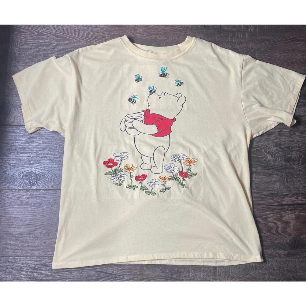 Disney Womens Winnie the Pooh Tshirt Embroidered Size XL Flowers Bees